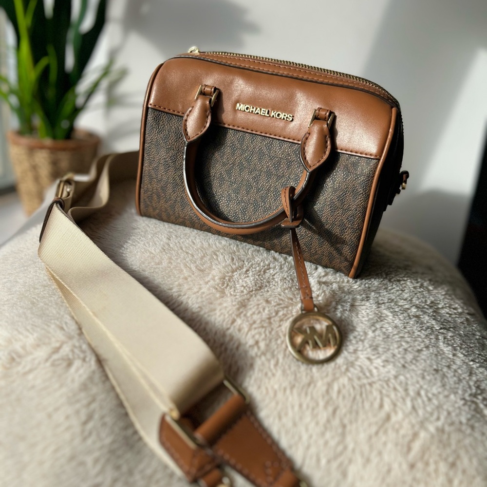 Michael Kors Brown and Cream Crossbody  hand Bag xs Duffle xbody travel mini